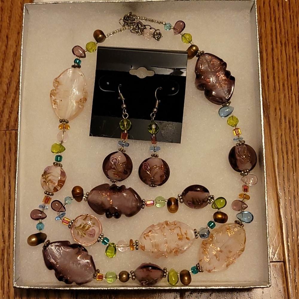 Beautiful Glass Bead Jewelry Set